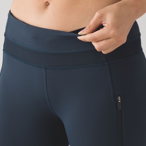 Lululemon Inspire Tight II Mesh - Picture 3 of 9